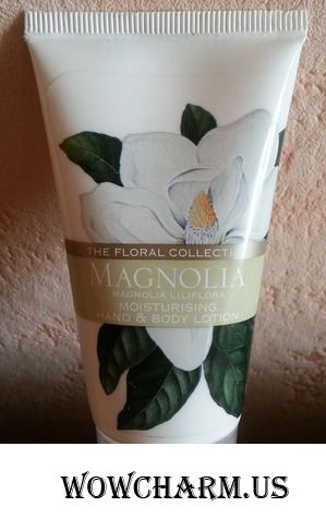 Пьянящий аромат магнолии на руках с кремом-лосьоном Mark and Spencer Magnolia