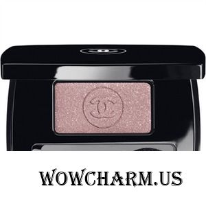 Chanel / Сухие тени Essentielle