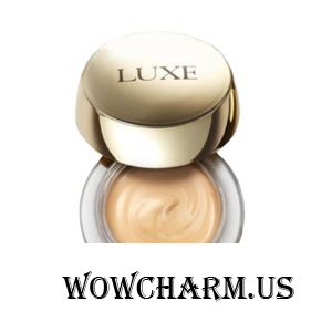 Avon / Матирующий тональный крем для лица "Люкс"