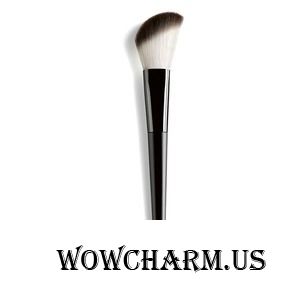 Avon / Кисточка для нанесения румян