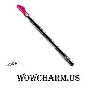 Avon / Выдвижная кисточка для нанесения губной помады
