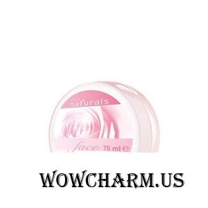 Avon / Увлажняющий крем для лица "Лепестки розы"