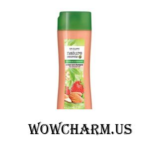 Oriflame / Шампунь для окрашенных волос «Миндаль и клубника»