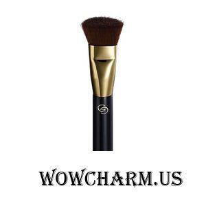 Oriflame / Giordani Gold Профессиональная кисть для тонального средства